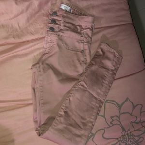stretchy pink and high waisted jeans
